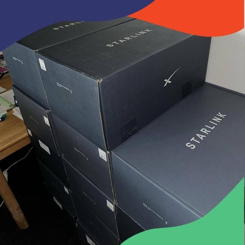 Space X - Starlink Kit (Brand New & Not Activated)